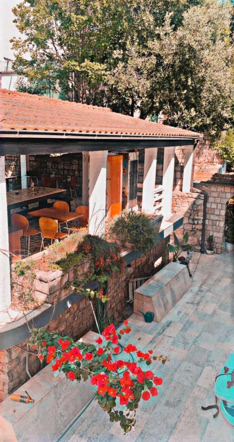 Studio Apartman Мельине Экстерьер фото