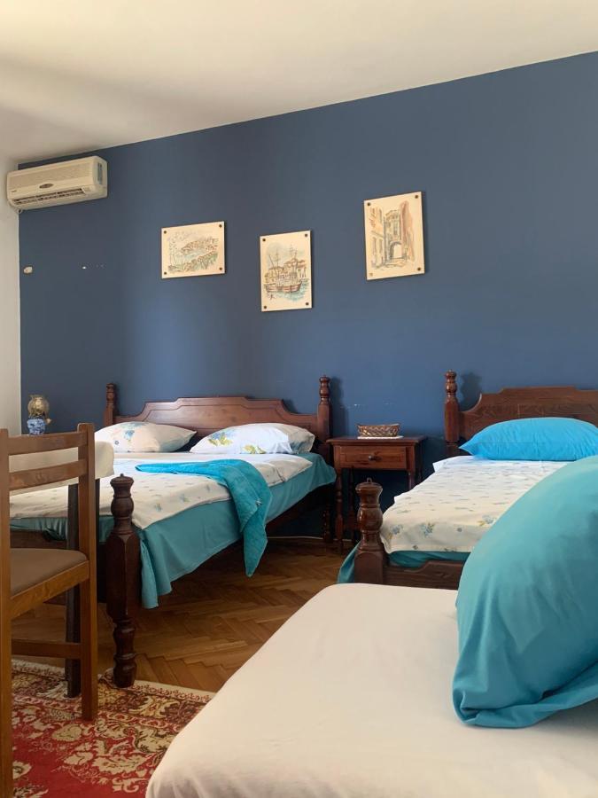Studio Apartman Мельине Экстерьер фото