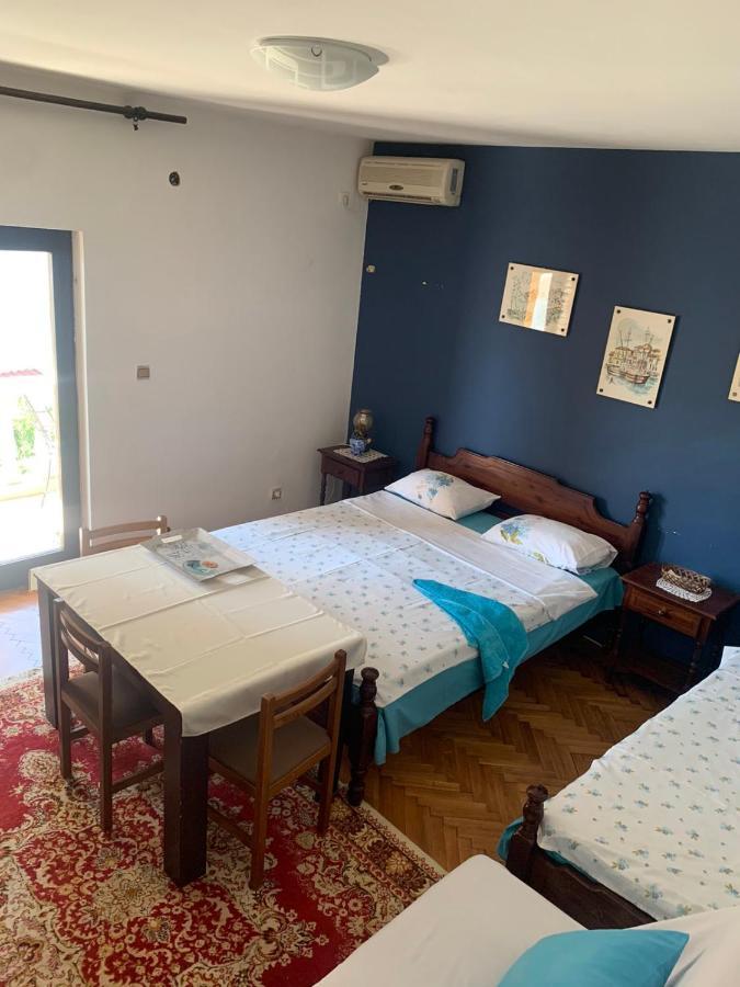 Studio Apartman Мельине Экстерьер фото