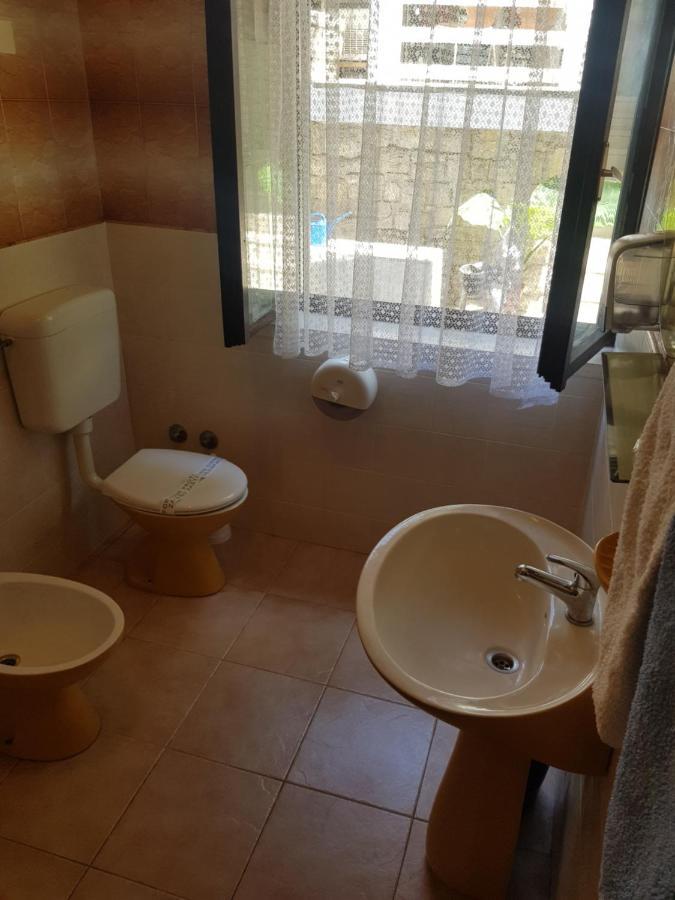 Studio Apartman Мельине Экстерьер фото