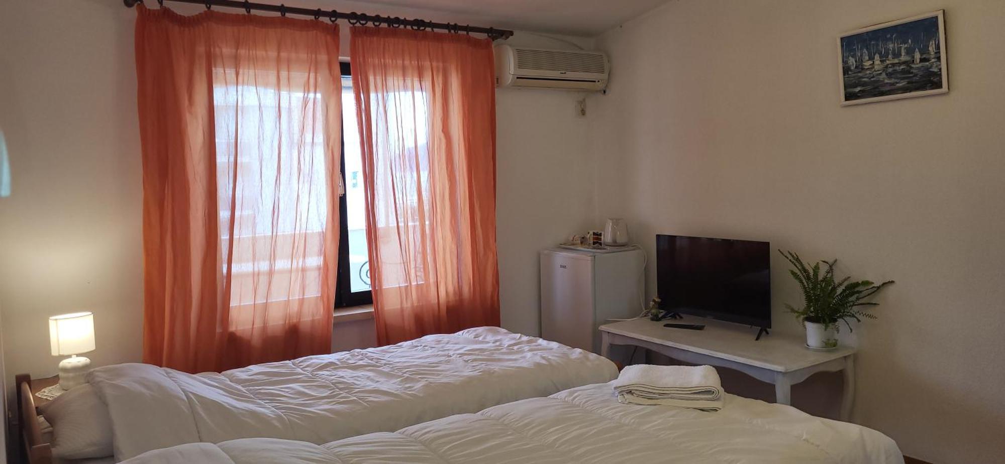 Studio Apartman Мельине Экстерьер фото